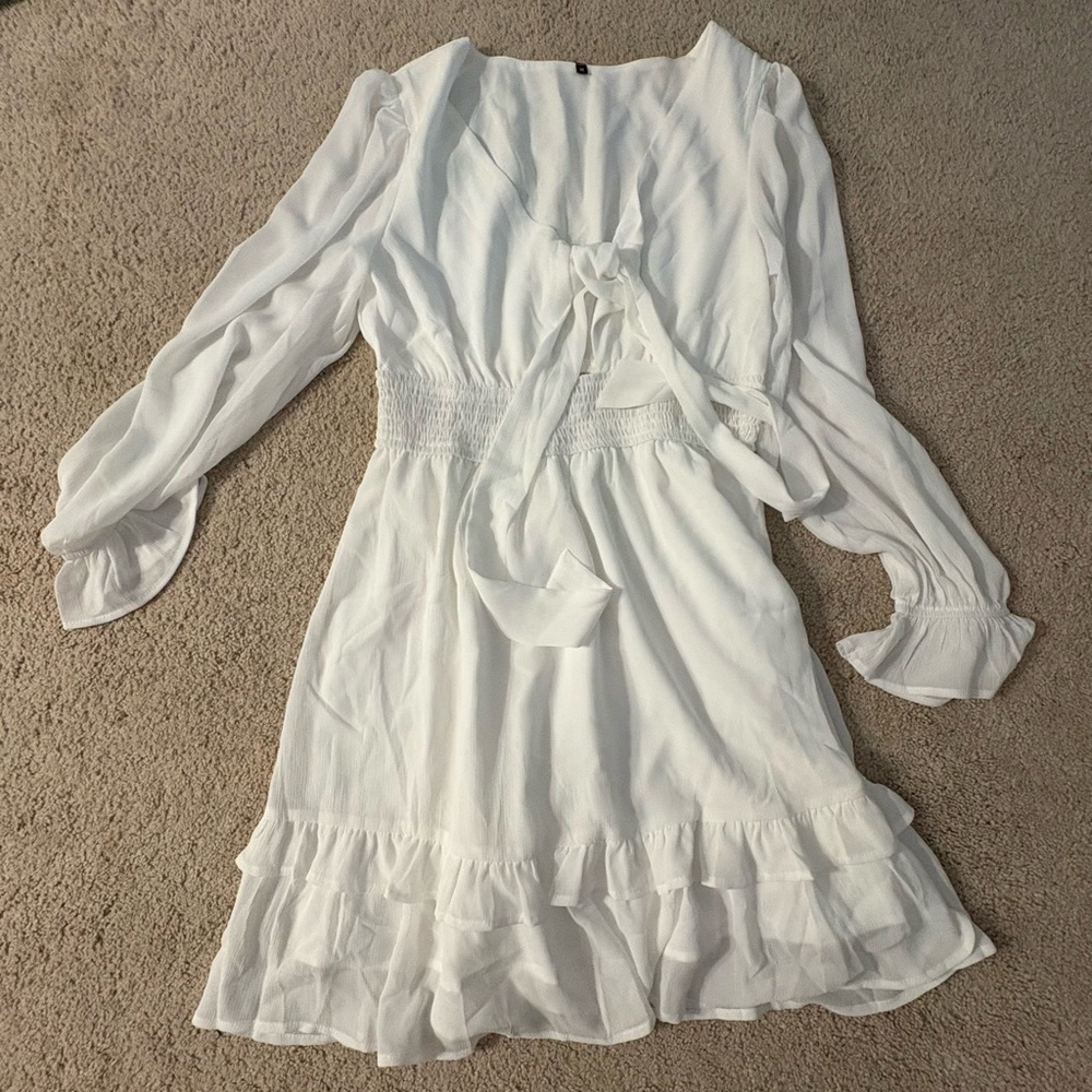 Elegant White Long-Sleeve Dress
